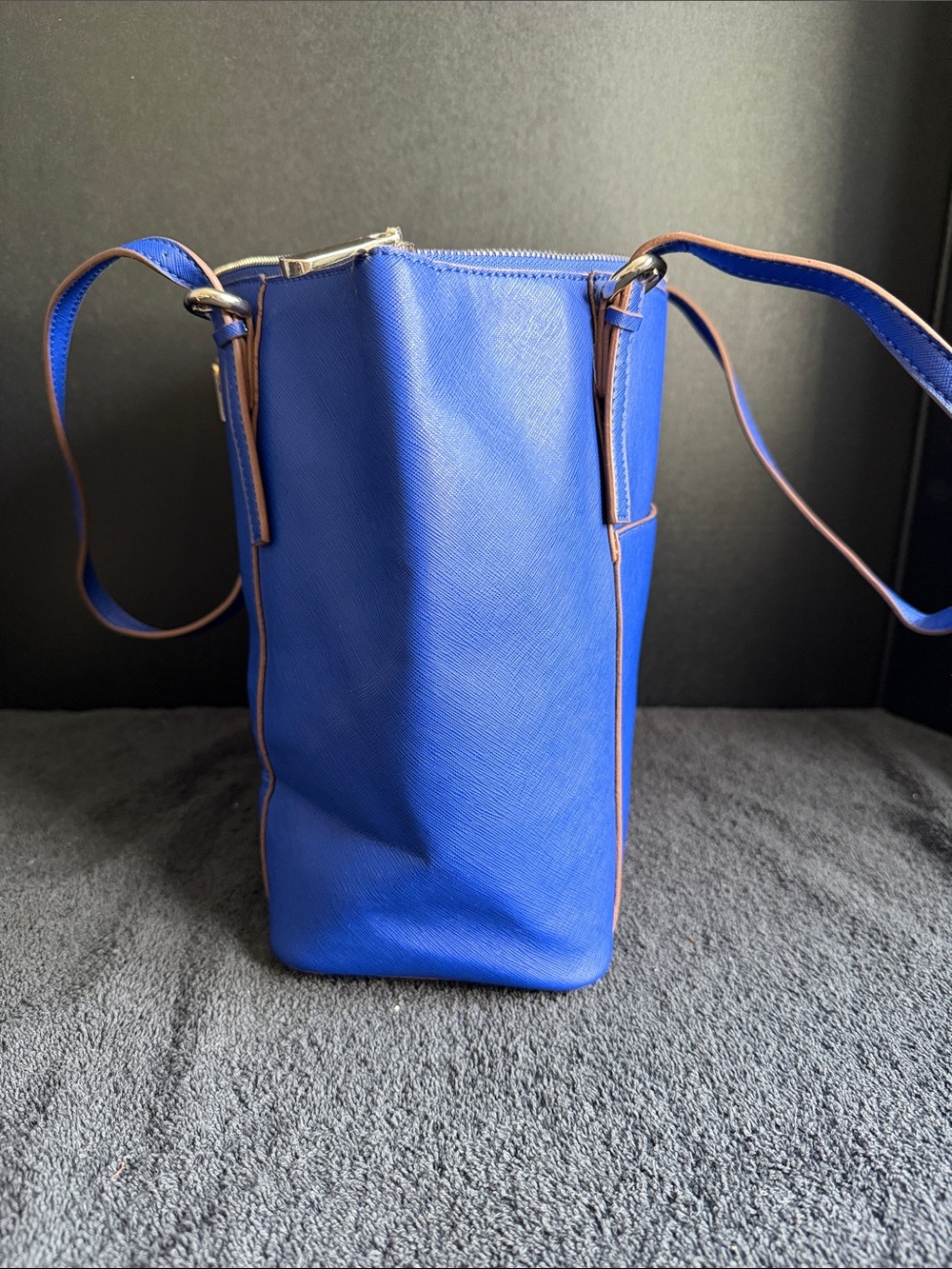 New York & Company Royal Blue Saffiano Crossbody Bag - Picture 5 of 10
